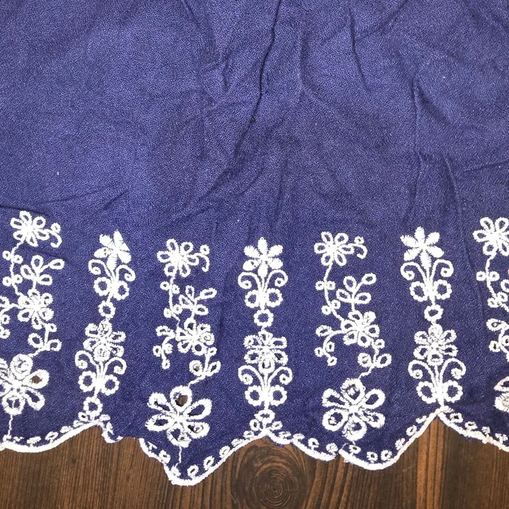 Girls Old Navy Blouse Blue White Embroidered Size S